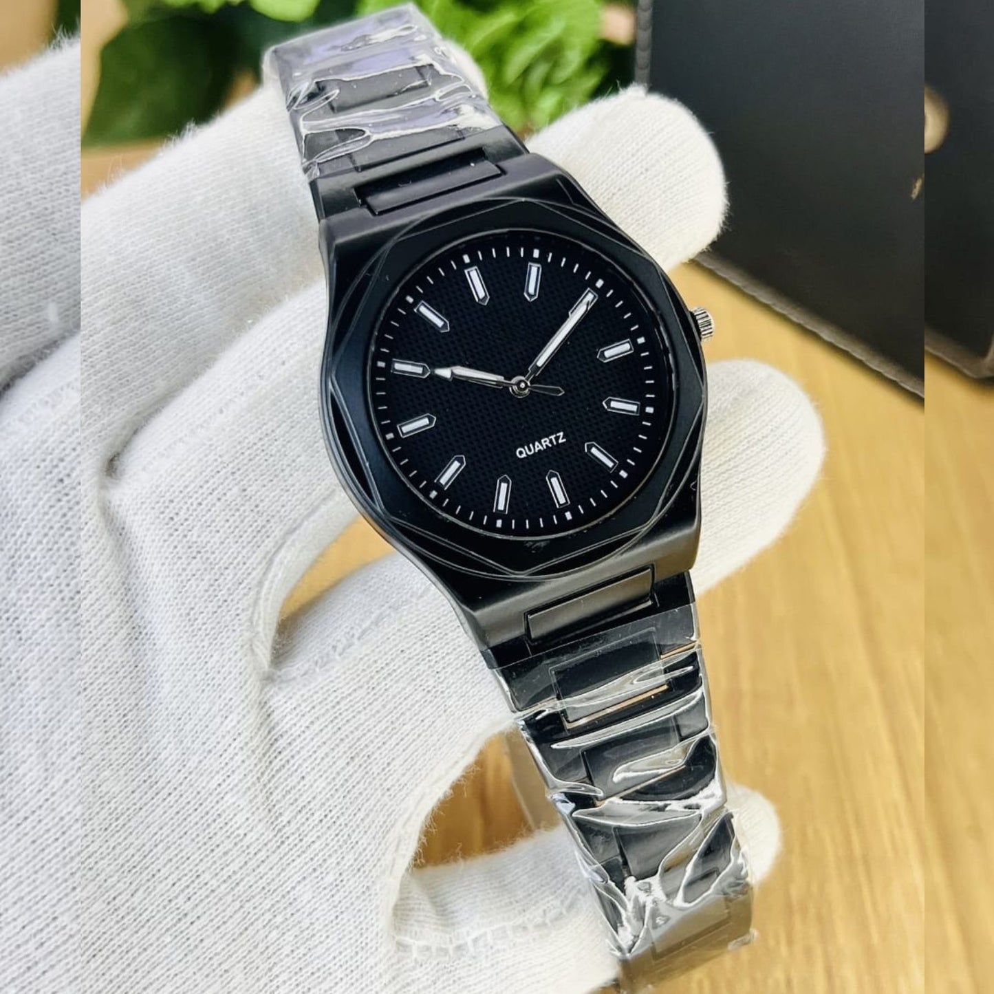 Bin-b Chain Watch for Men and Women Stainless Steel Analog Quartz Watch Classic Luxury Style Two-Tone Multiple Colors