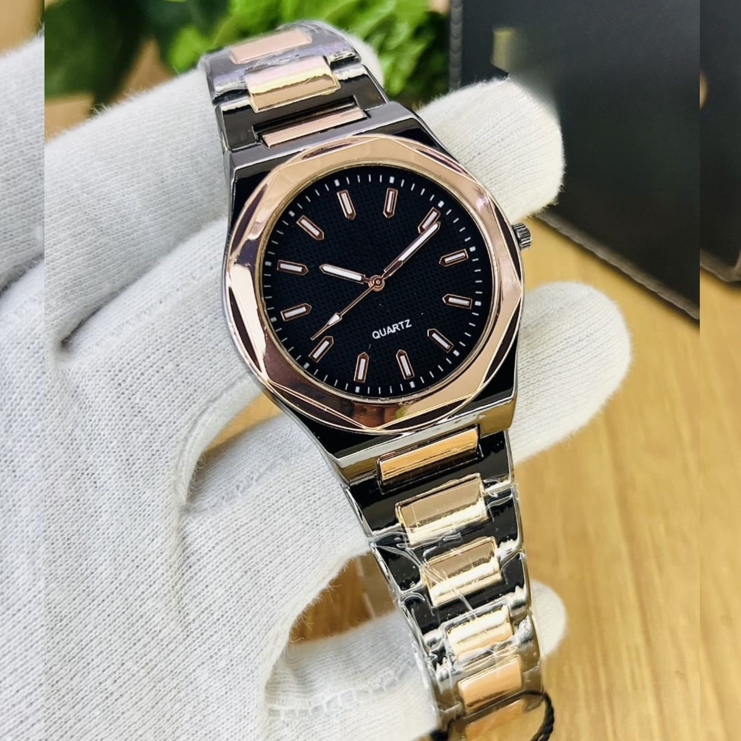 Bin-b Chain Watch for Men and Women Stainless Steel Analog Quartz Watch Classic Luxury Style Two-Tone Multiple Colors